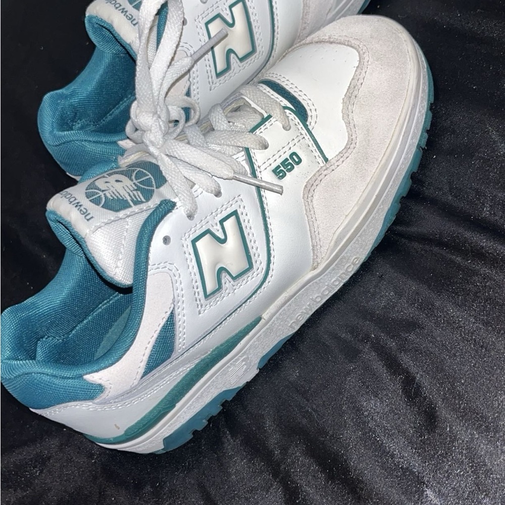 New Balance Kids White and Teal Sneakers